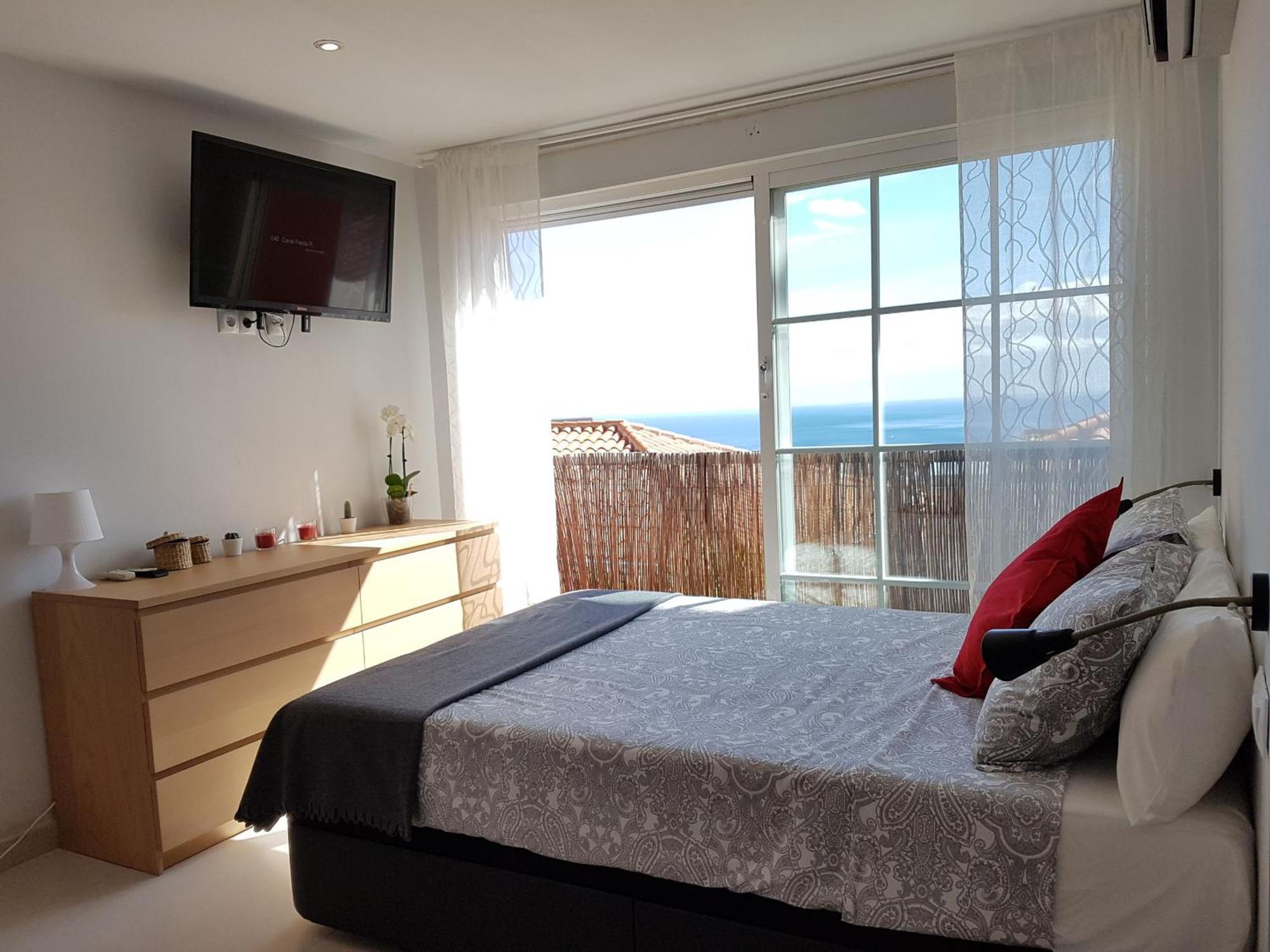 Peaceful Studio With Amazing Sea Views And Free Parking Benalmádena Zewnętrze zdjęcie