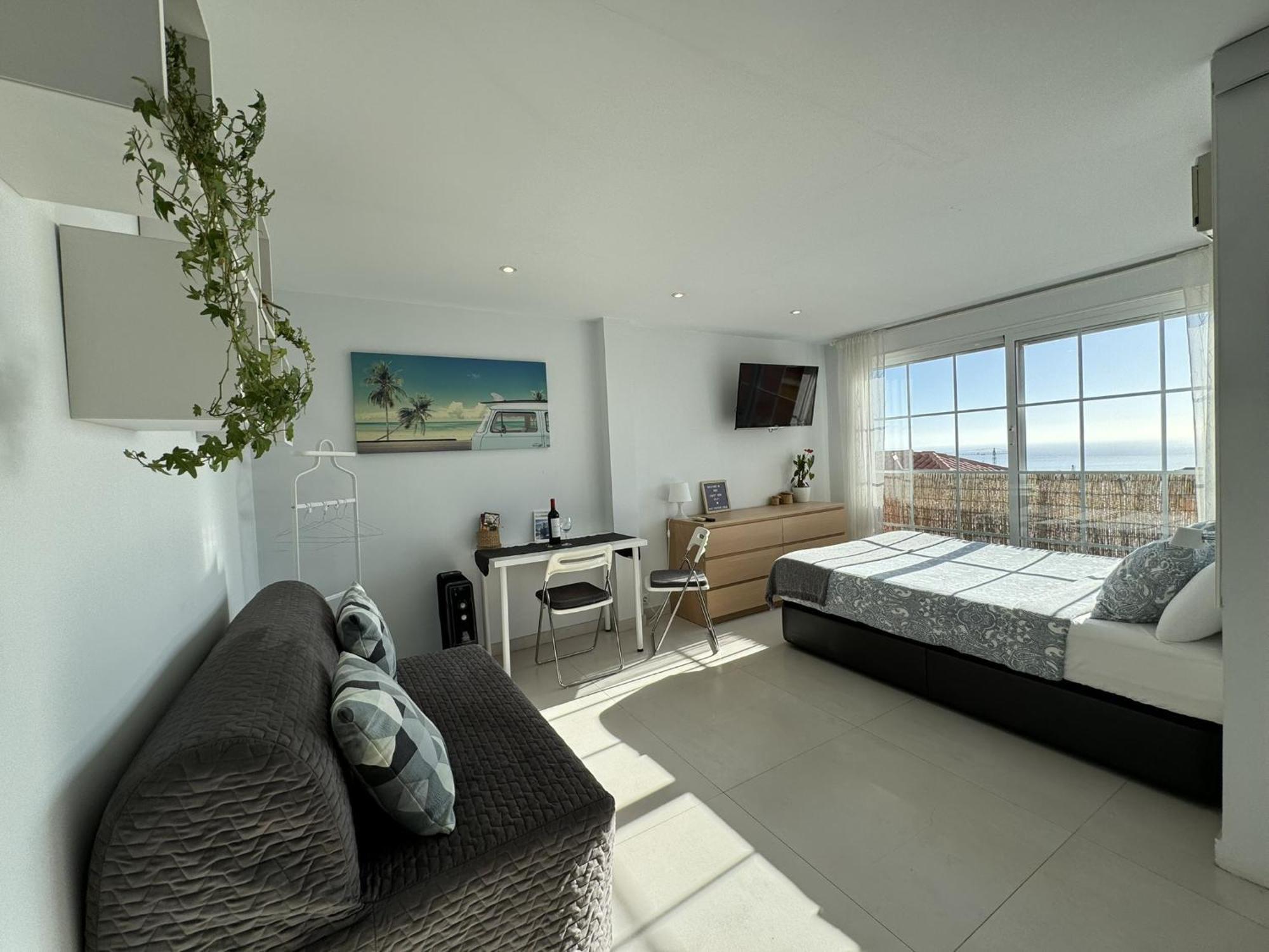 Peaceful Studio With Amazing Sea Views And Free Parking Benalmádena Zewnętrze zdjęcie