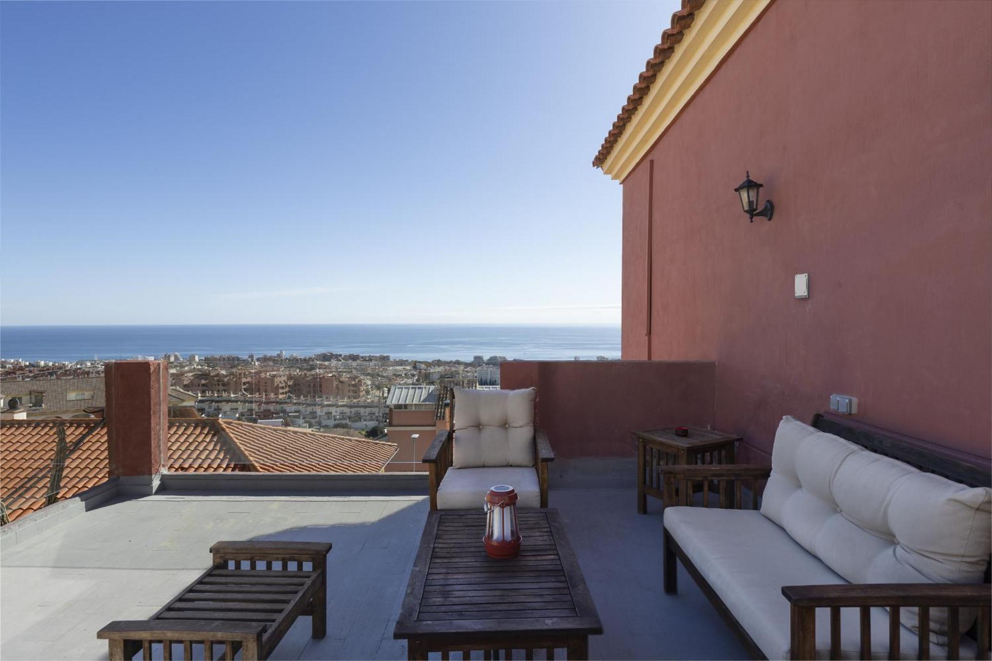 Peaceful Studio With Amazing Sea Views And Free Parking Benalmádena Zewnętrze zdjęcie